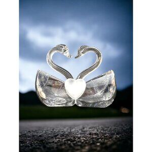 Crystal Swans with Heart New in Box Collectible Gift Beautiful